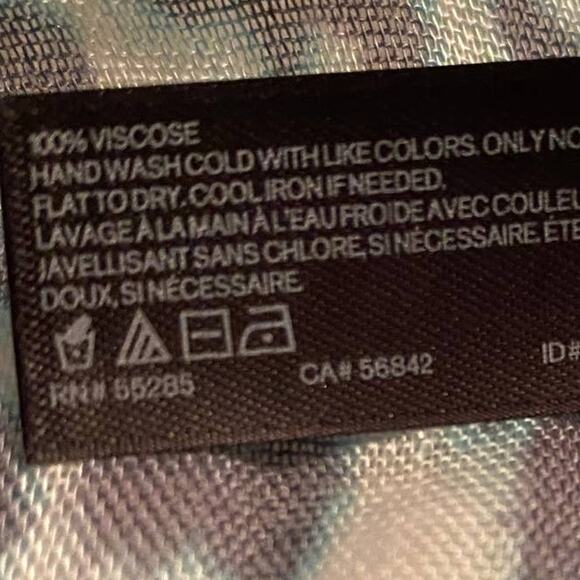 Express Aqua & Teal Animal Print Long, Light Weight Scarf, Cover, Up, Wrap NEW - Picture 8 of 8